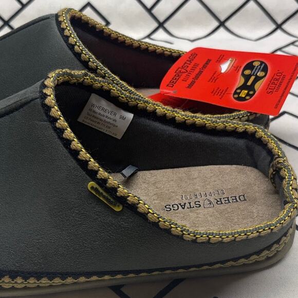 DEER STAGS Men's Slippers - Picture 5 of 6